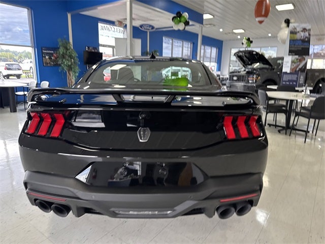 2025 Ford Mustang Dark Horse