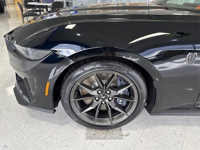 2025 Ford Mustang Dark Horse