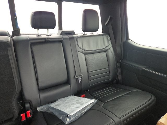 2027 Ford F-450SD Platinum DRW
