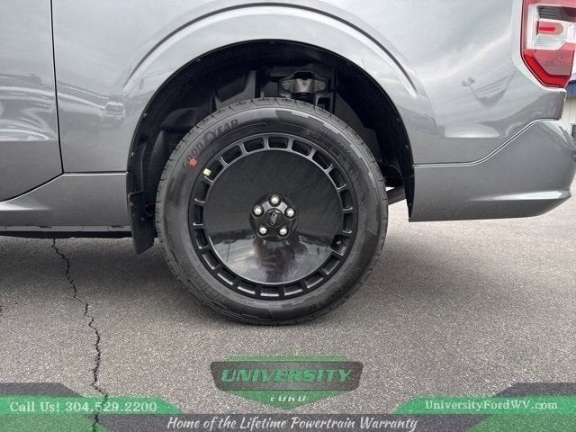 2025 Ford Maverick Lobo Standard