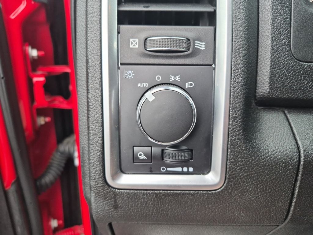 2021 RAM 1500 Classic SLT