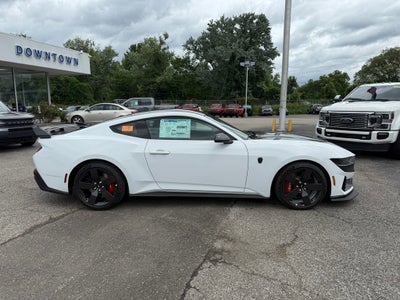 2025 Ford Mustang Dark Horse