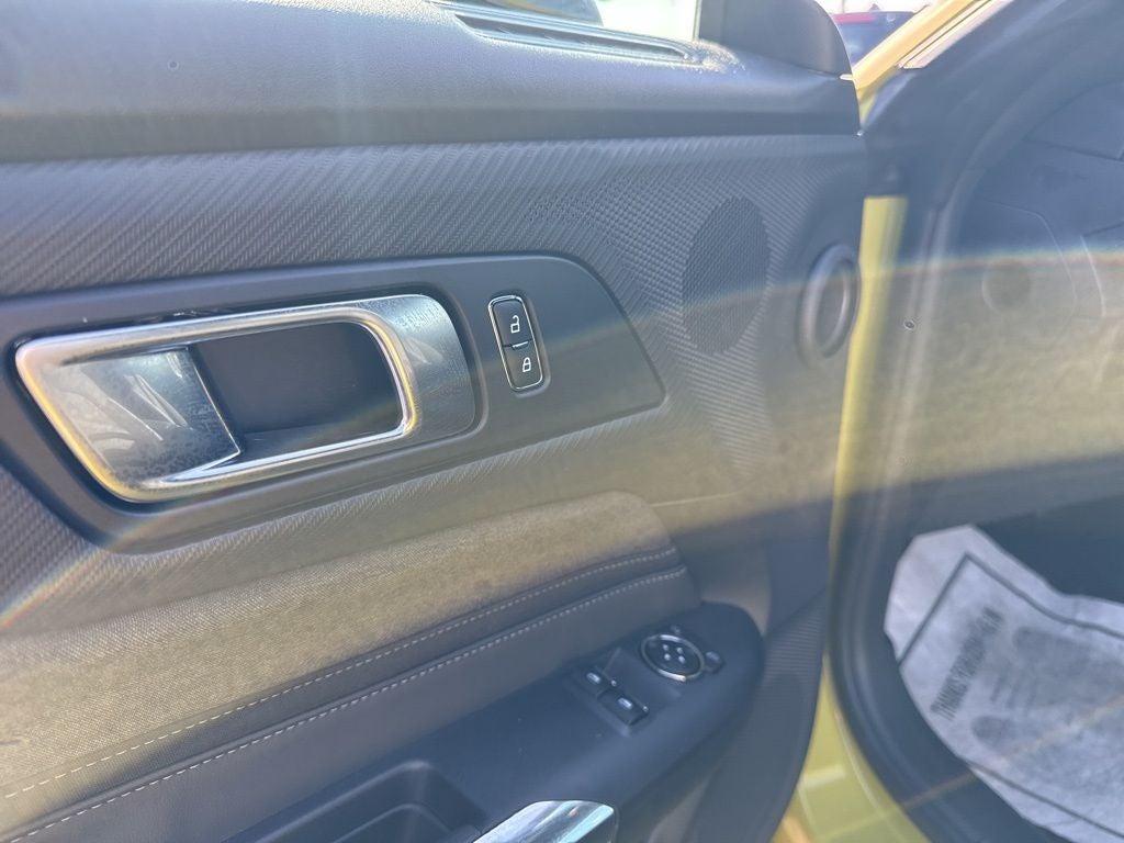 2025 Ford Mustang EcoBoost