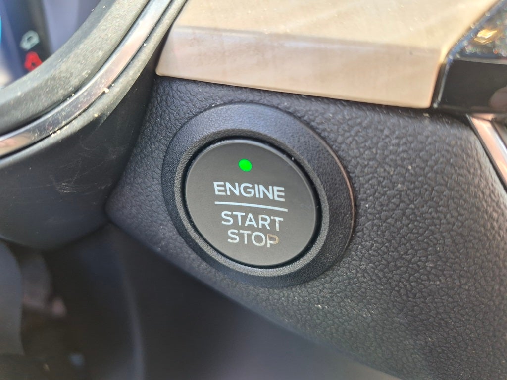 2022 Ford Escape Hybrid Titanium