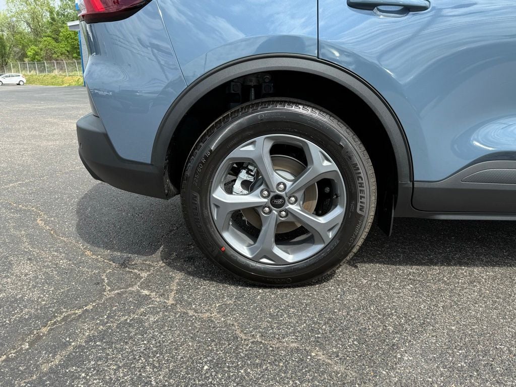 2026 Ford Escape ST-Line Select