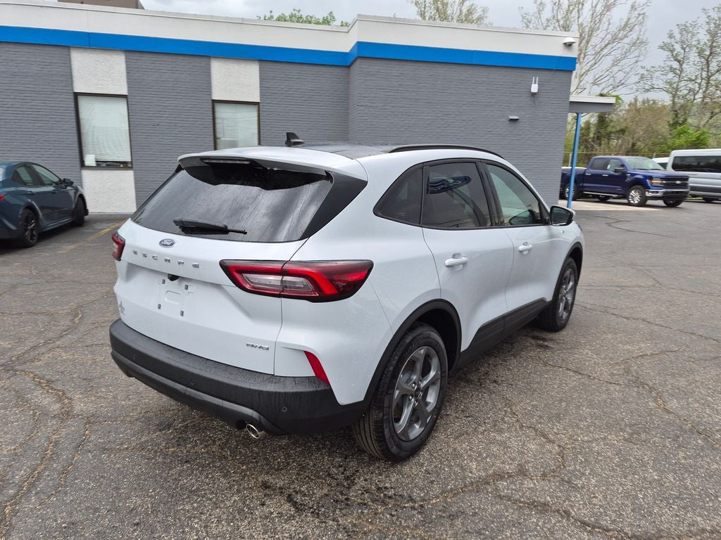 2026 Ford Escape ST-Line Select