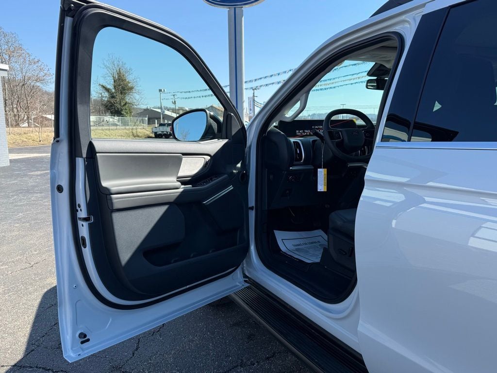 2026 Ford Expedition Max Active