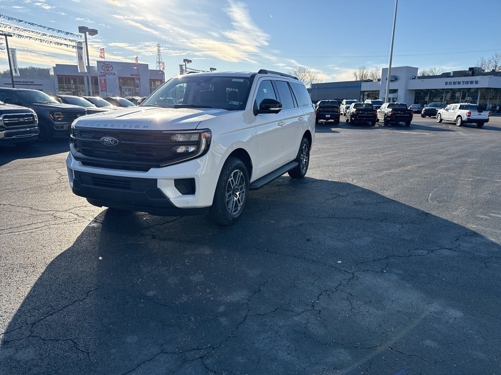 2026 Ford Expedition Active