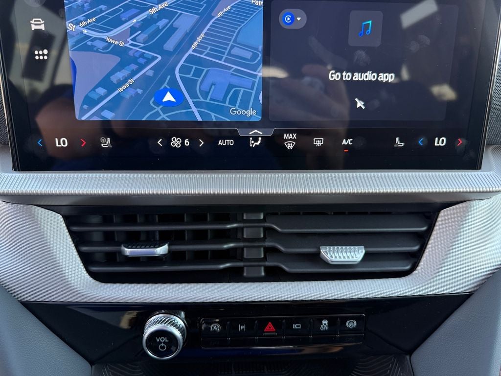 2026 Ford Explorer Active - Photo 13