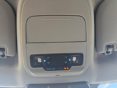 2027 Ford F-250SD XLT