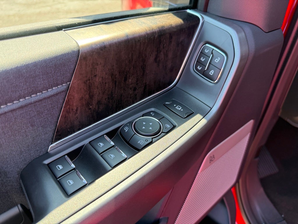 2025 Ford F-250SD Lariat