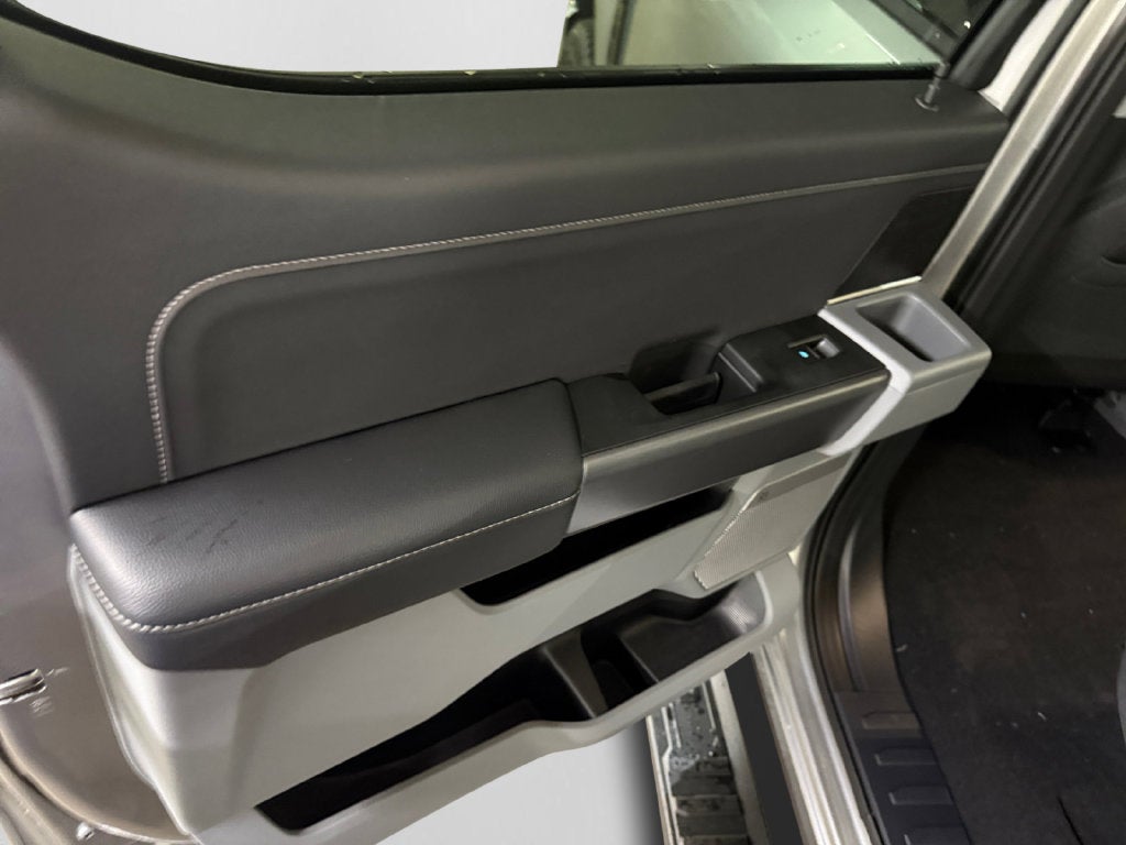 2027 Ford F-250SD XLT