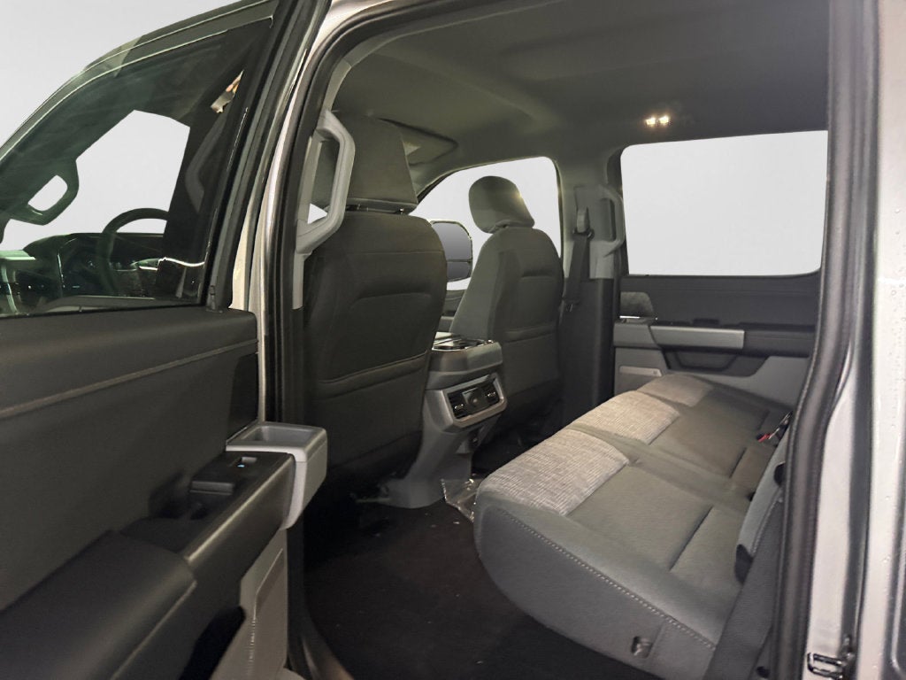 2027 Ford F-250SD XLT