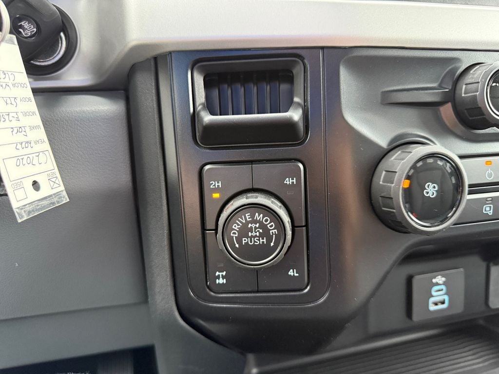 2027 Ford F-250SD XL