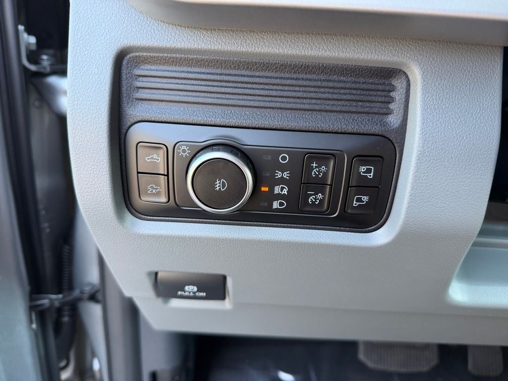 2027 Ford F-250SD XLT