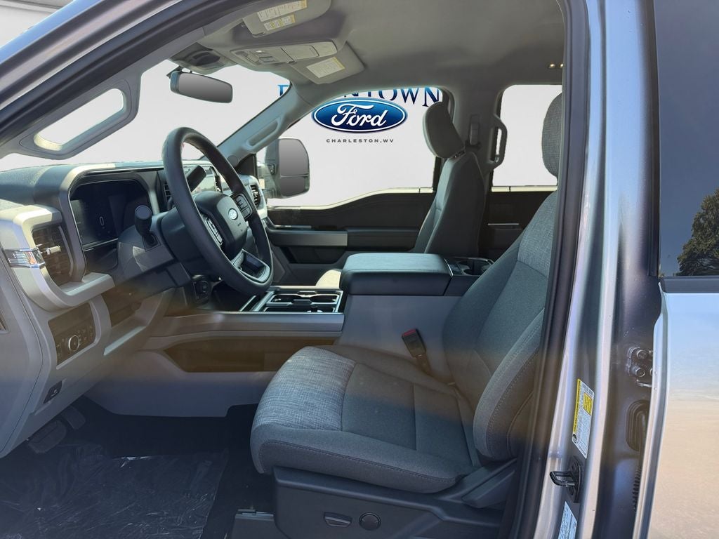 2027 Ford F-250SD XLT