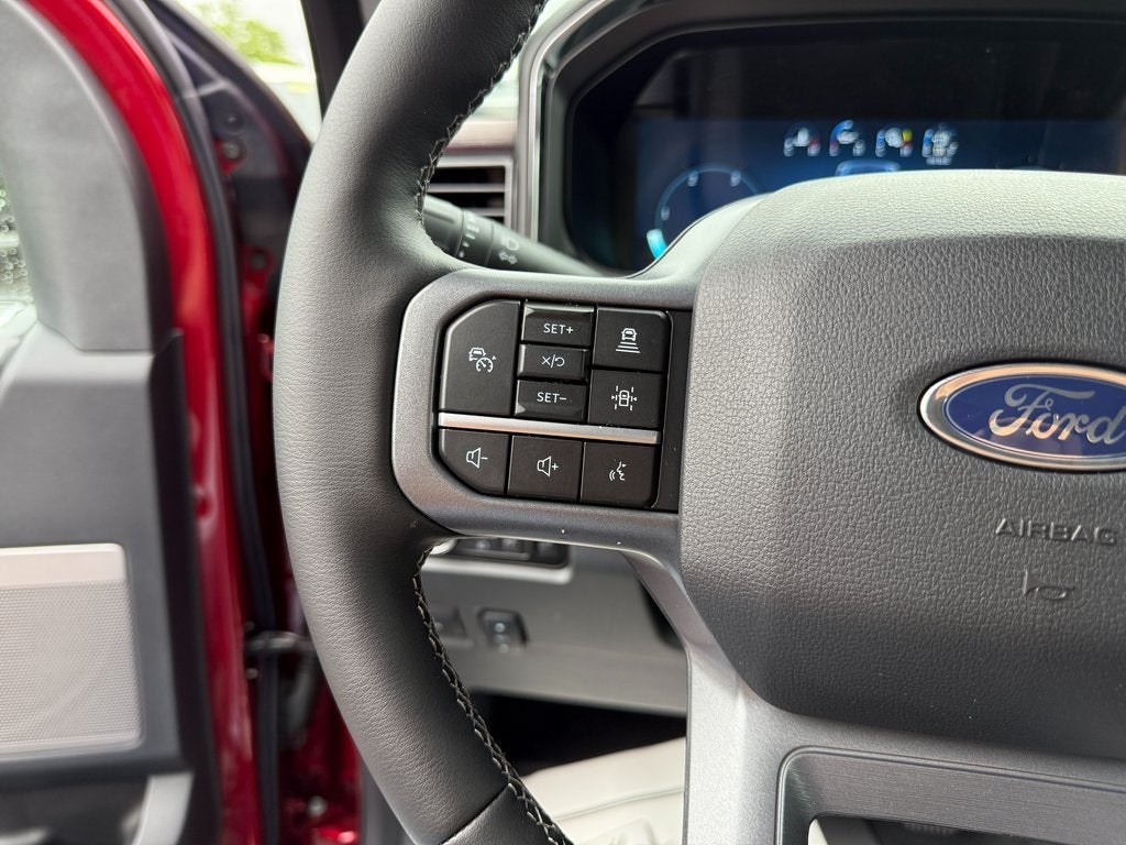 2025 Ford F-350SD Lariat