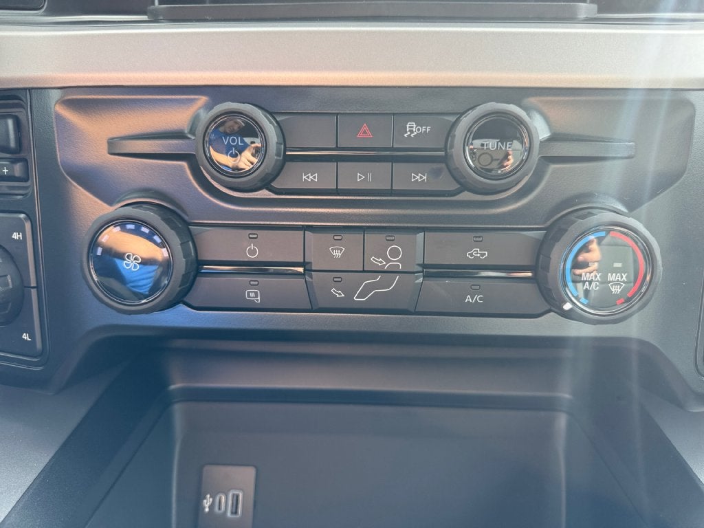 2027 Ford F-350SD XLT DRW