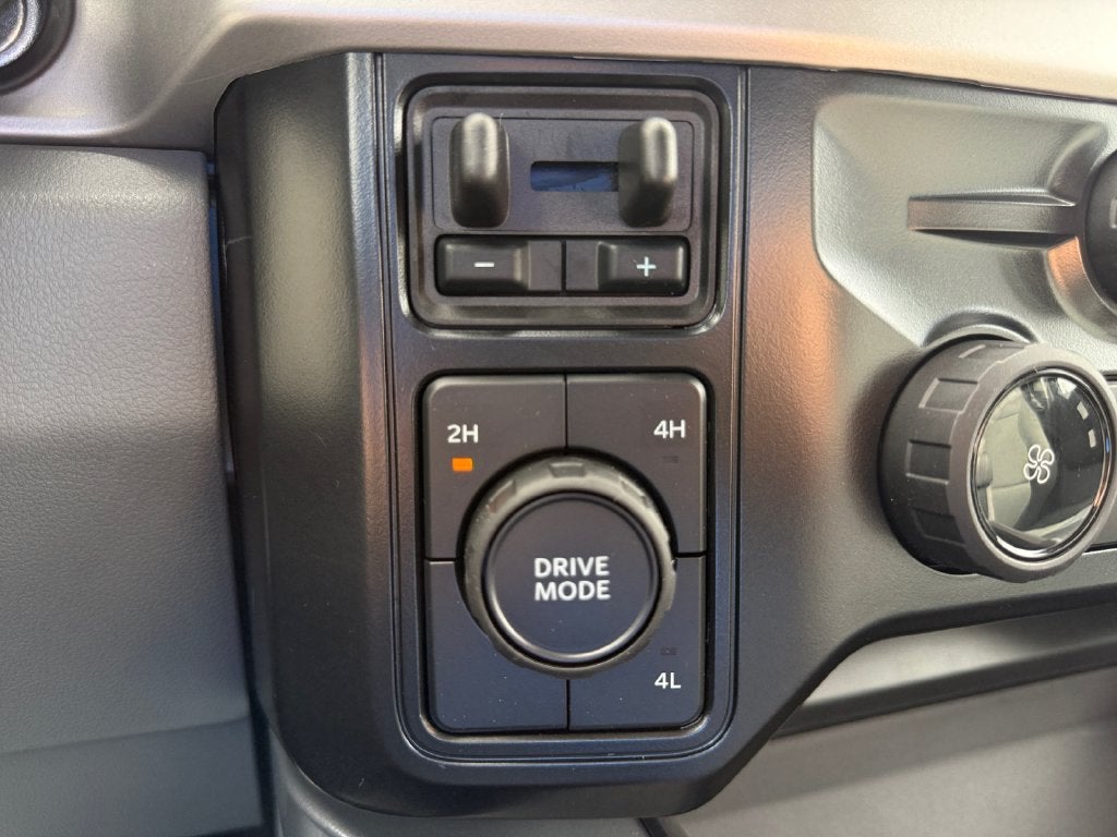2027 Ford F-350SD XLT DRW