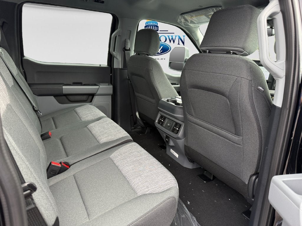 2027 Ford F-350SD XLT DRW