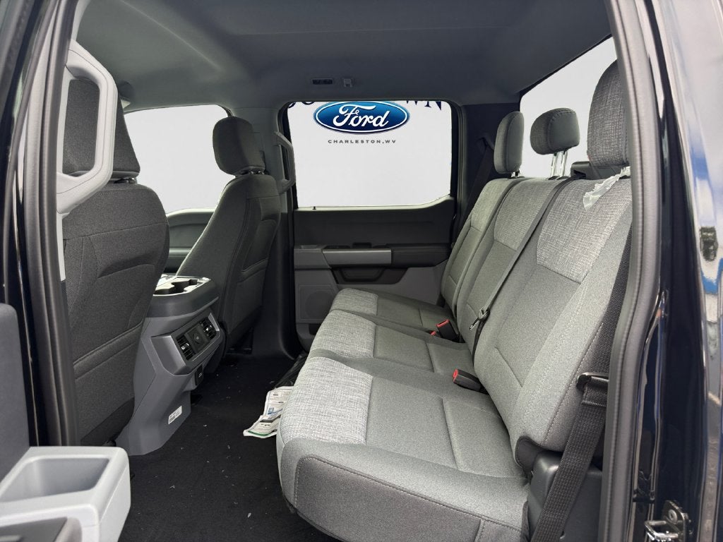 2027 Ford F-350SD XLT DRW