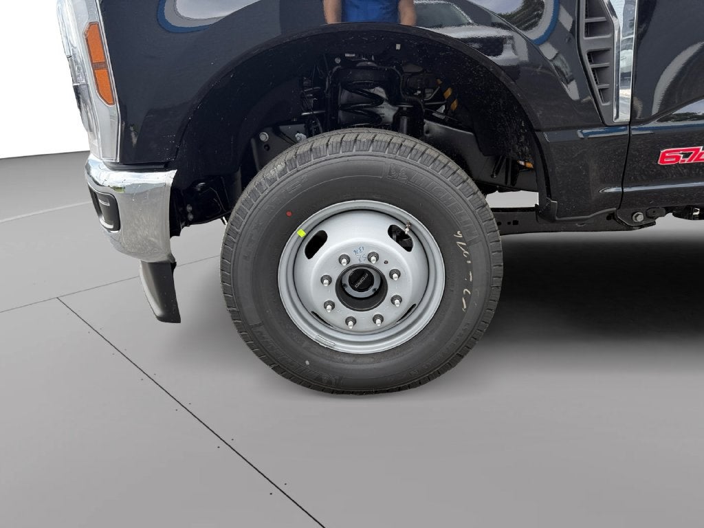 2027 Ford F-350SD XLT DRW