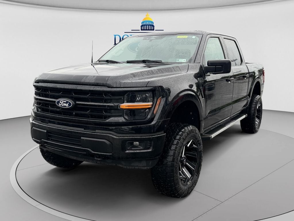 2025 Ford F-150 XLT 6 IN Lift