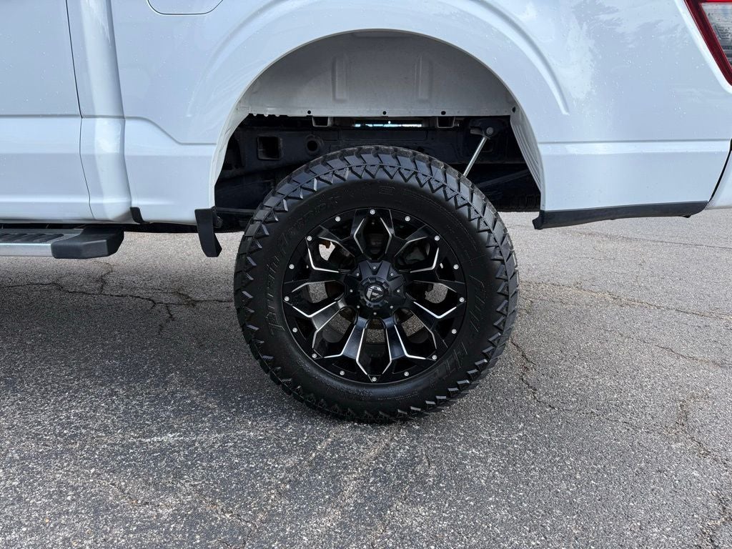 2025 Ford F-150 XLT LIFTED WHEELS & TIRES