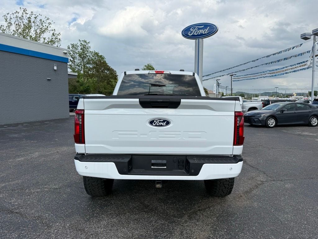 2025 Ford F-150 XLT LIFTED WHEELS & TIRES