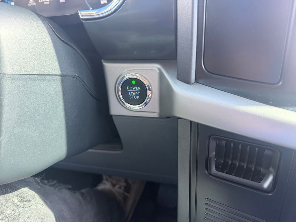 2022 Ford F-150 Lightning Pro