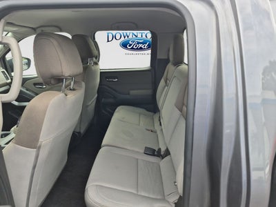 2023 Nissan Frontier SV