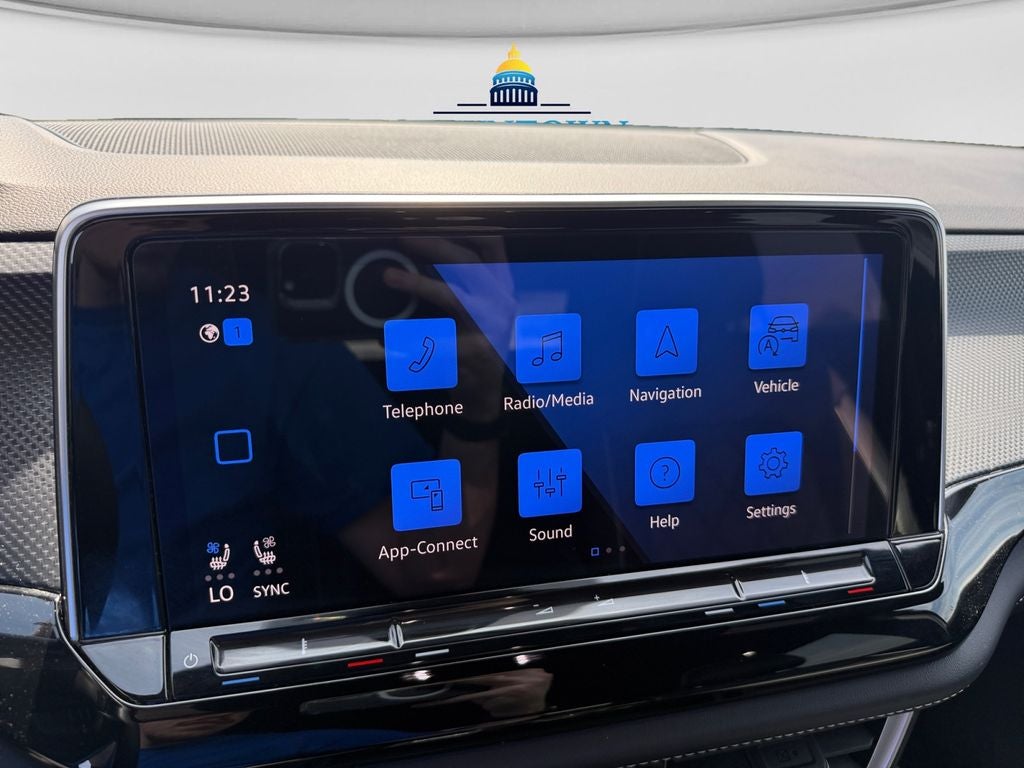 2024 Volkswagen Atlas Cross Sport 2.0T SEL Premium R-Line