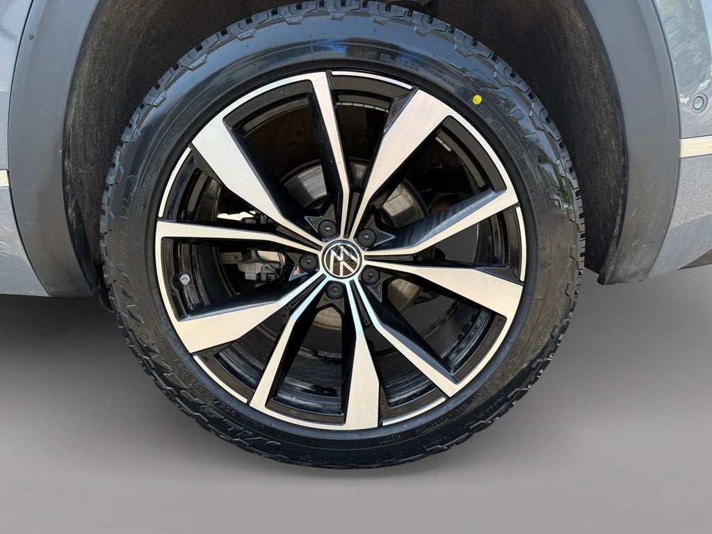 2024 Volkswagen Atlas Cross Sport 2.0T SEL Premium R-Line
