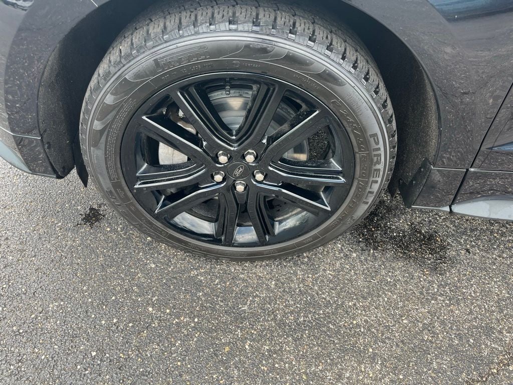2021 Ford Edge ST Line