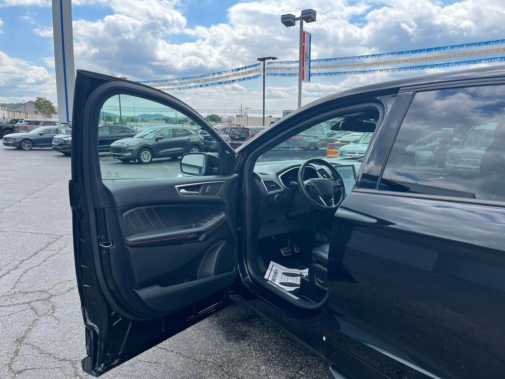 2021 Ford Edge ST Line