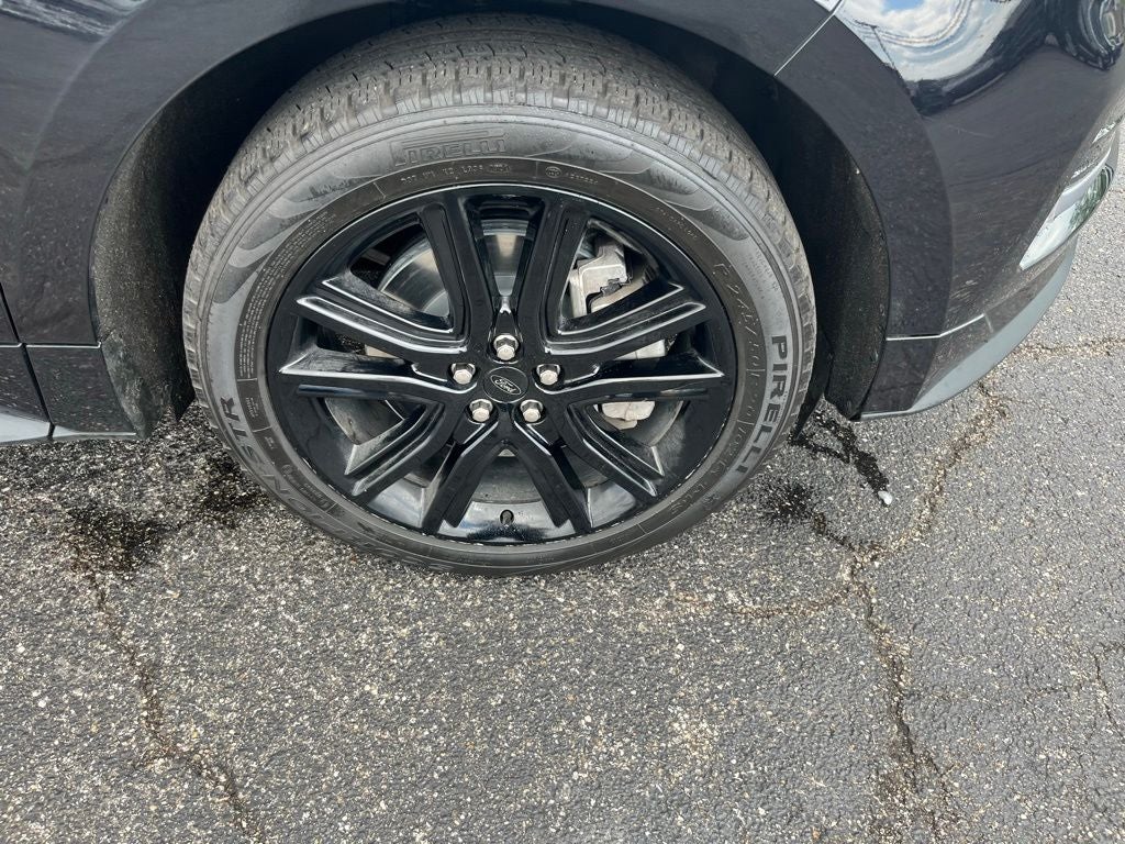 2021 Ford Edge ST Line