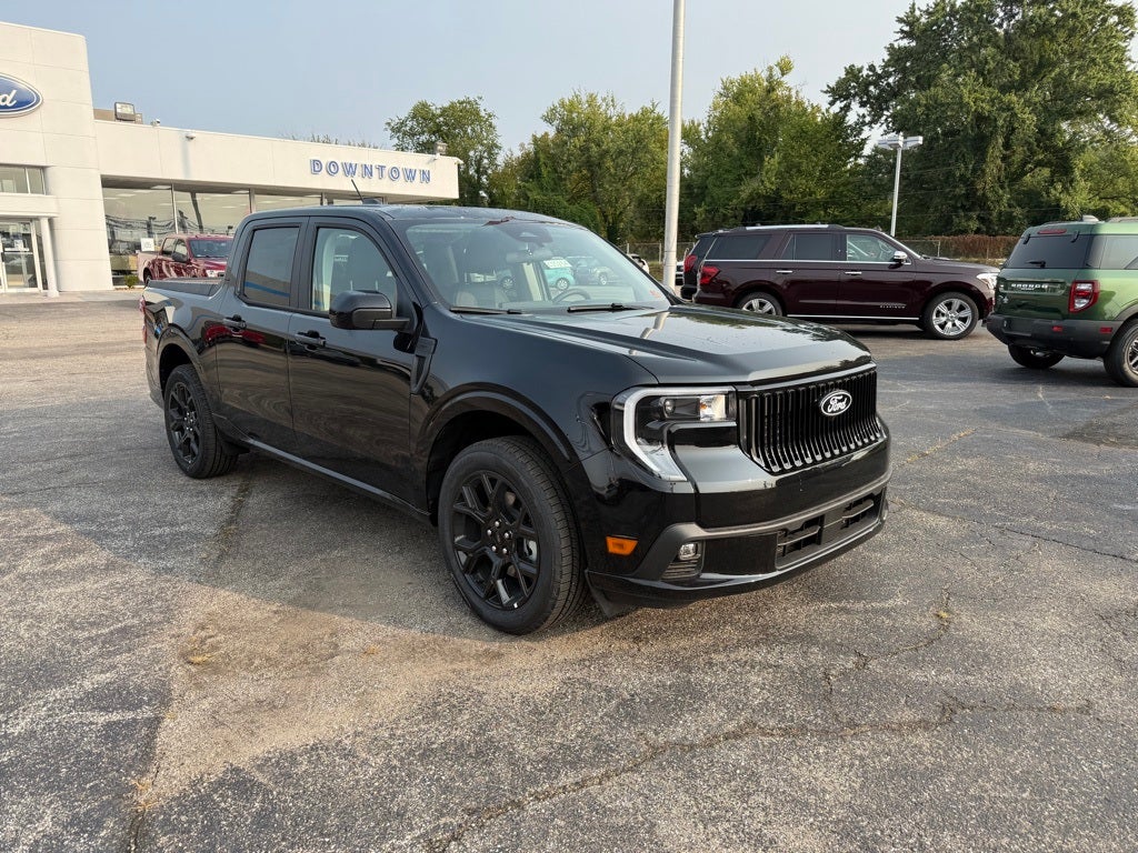 2025 Ford Maverick Lobo Standard
