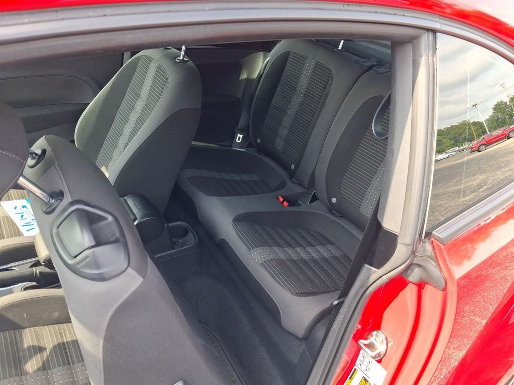 2016 Volkswagen Beetle R-Line