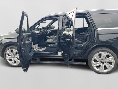 2025 Lincoln Navigator Black Label