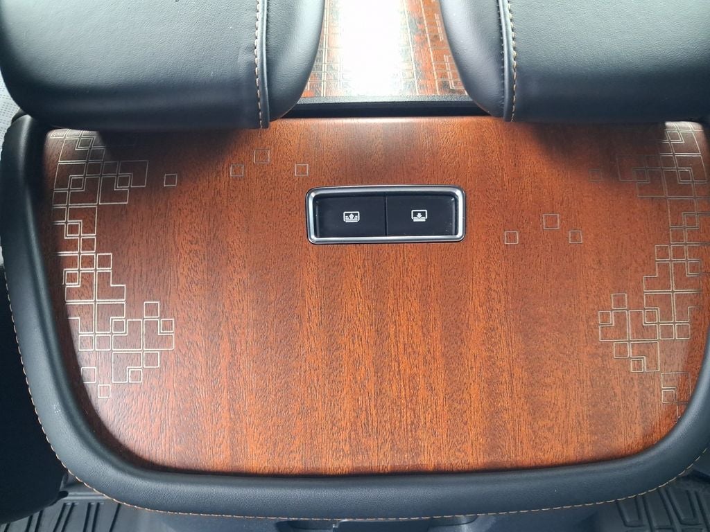 2025 Lincoln Navigator Black Label