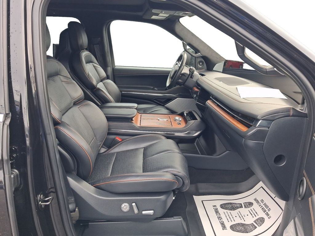 2025 Lincoln Navigator Black Label