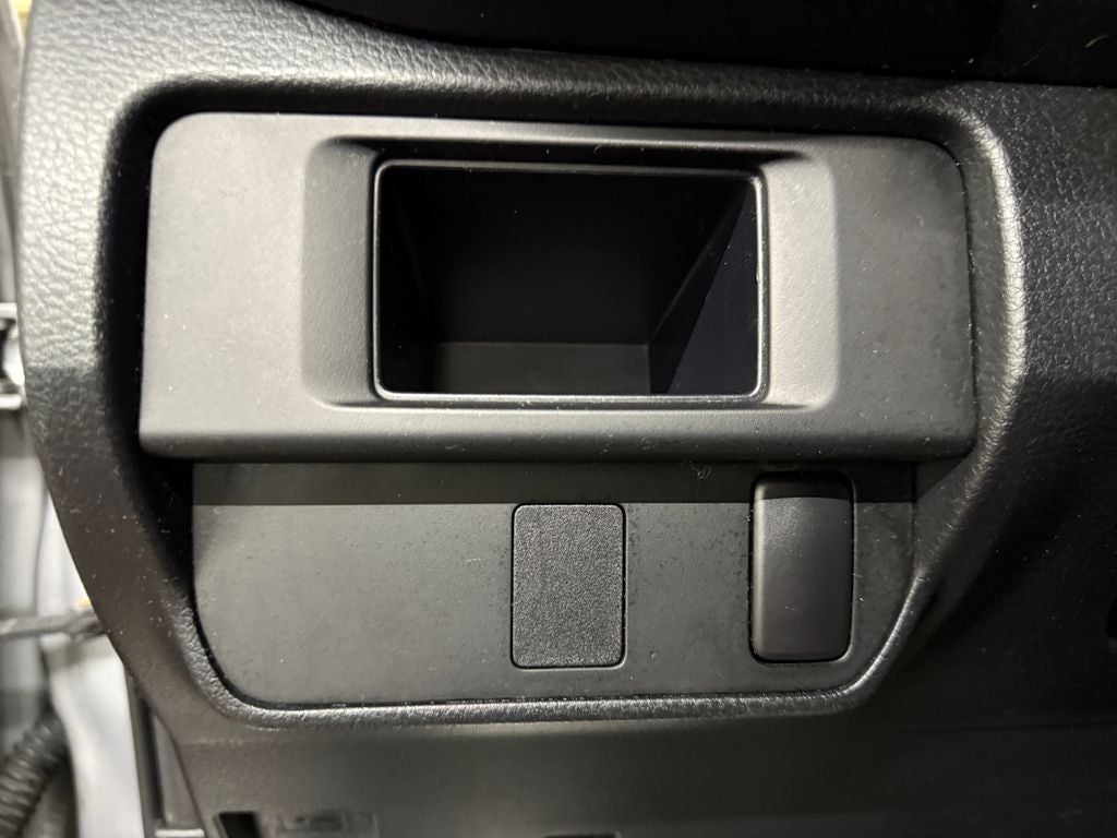 2017 Toyota Tacoma SR