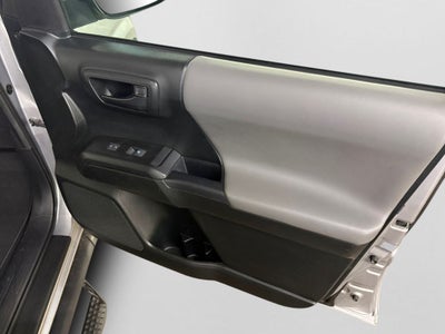 2017 Toyota Tacoma SR