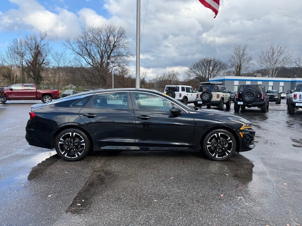 2023 Kia K5 GT-Line