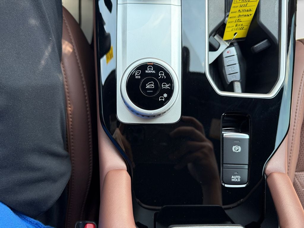 2025 Mitsubishi Outlander SEL
