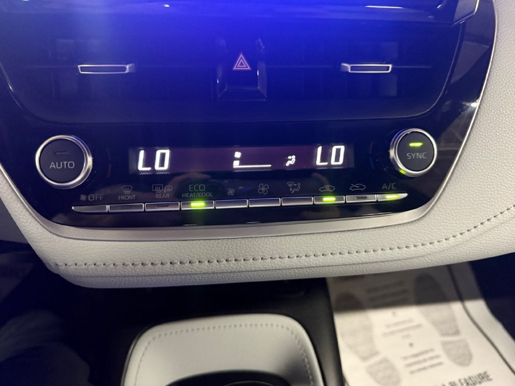 2025 Toyota Corolla Hatchback XSE