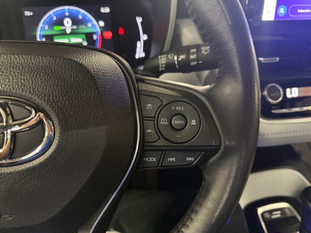 2025 Toyota Corolla Hatchback XSE