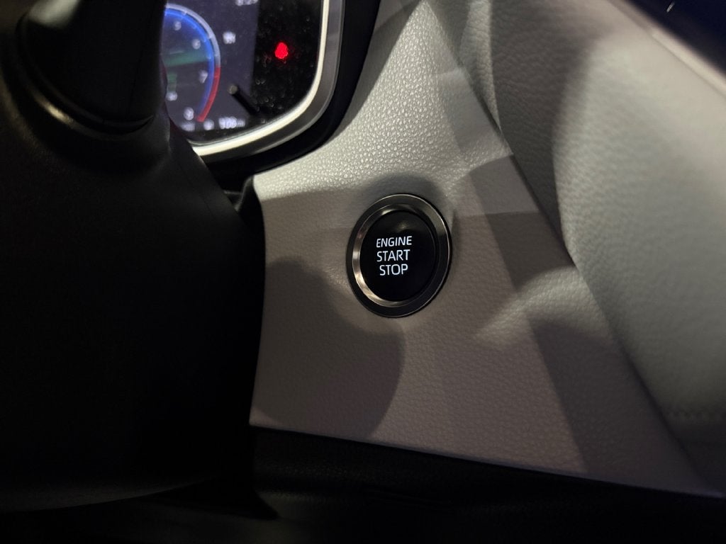 2025 Toyota Corolla Hatchback XSE