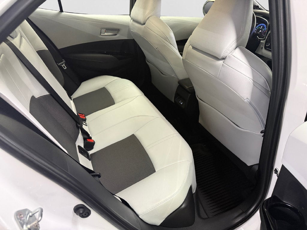 2025 Toyota Corolla Hatchback XSE