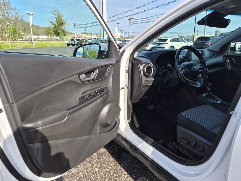 2021 Hyundai Kona SEL Plus